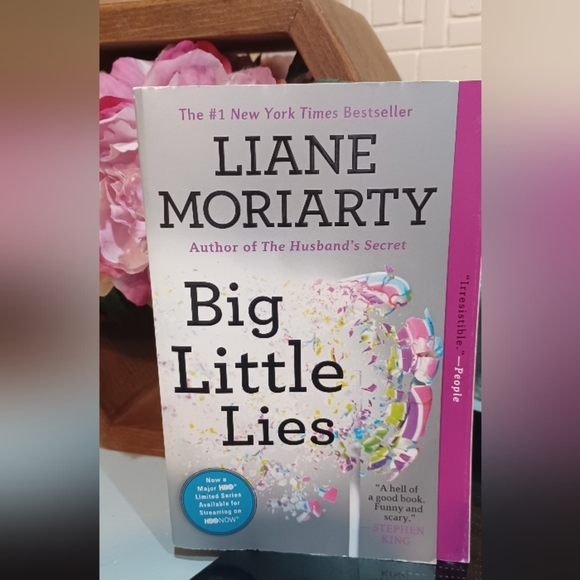 Big Little Lies by Liane Moriarty - Picture 1 of 6